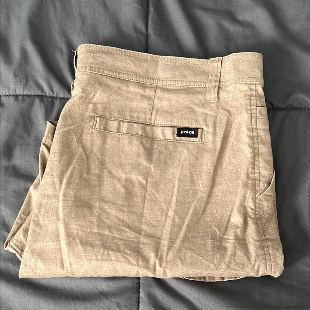 Prana Standard Fit Khaki Shorts Size 40